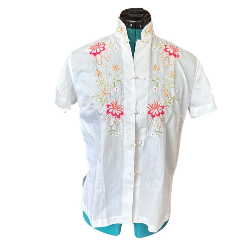 Vintage White and Pink Floral Embroidered Button Down Shirt